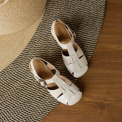 Amaya | Leather-Look Shoes