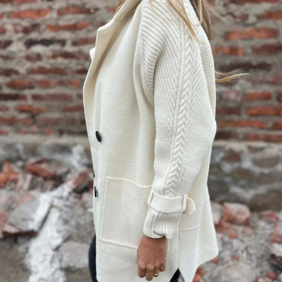 Matilda | Long Coat with Cable-Pattern Sleeves