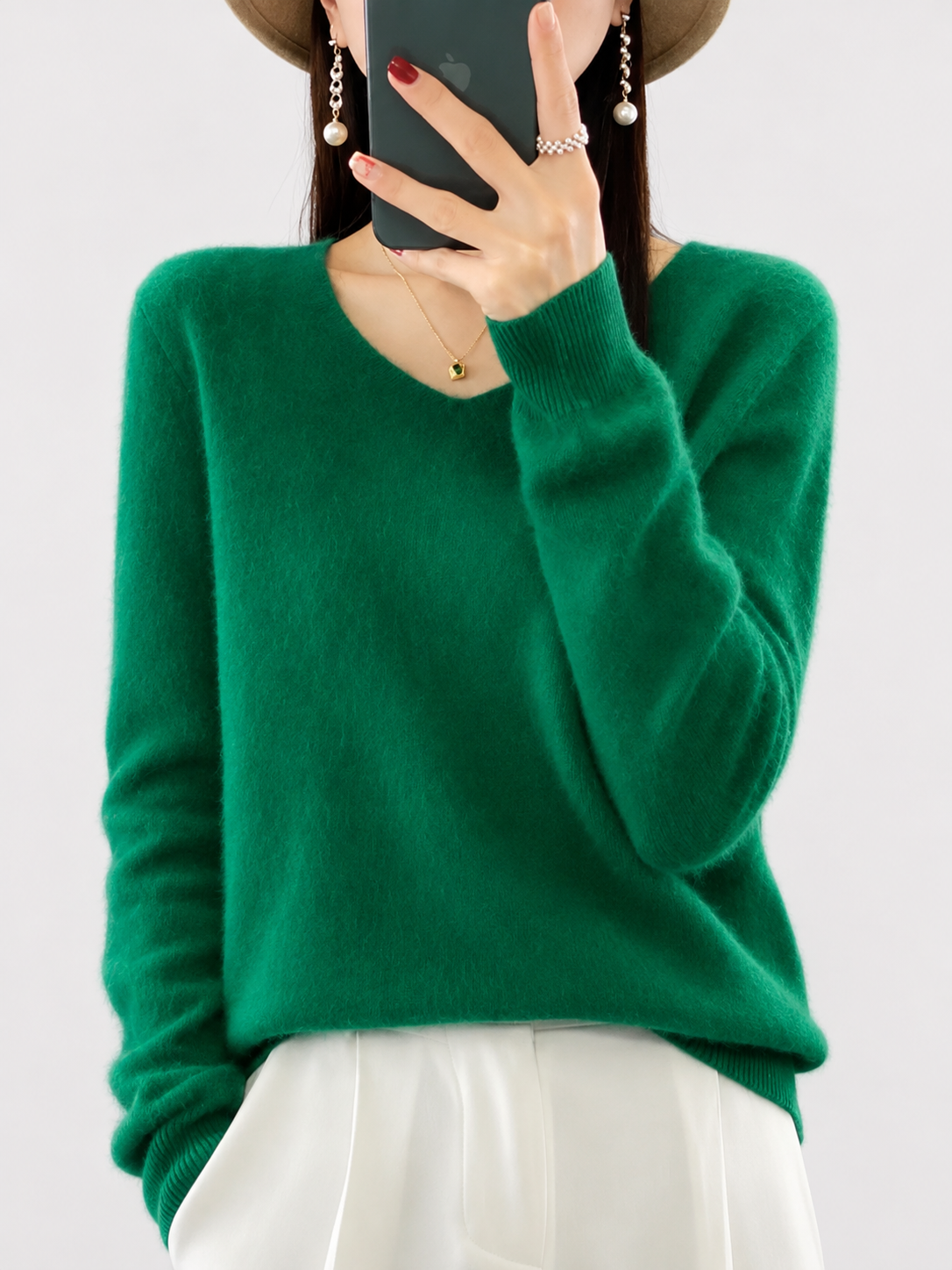 Isabella | V-Neck Sweater