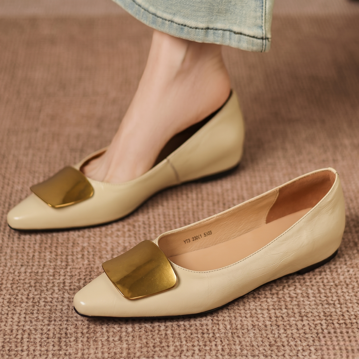 Lorea | Leather-Look Flats