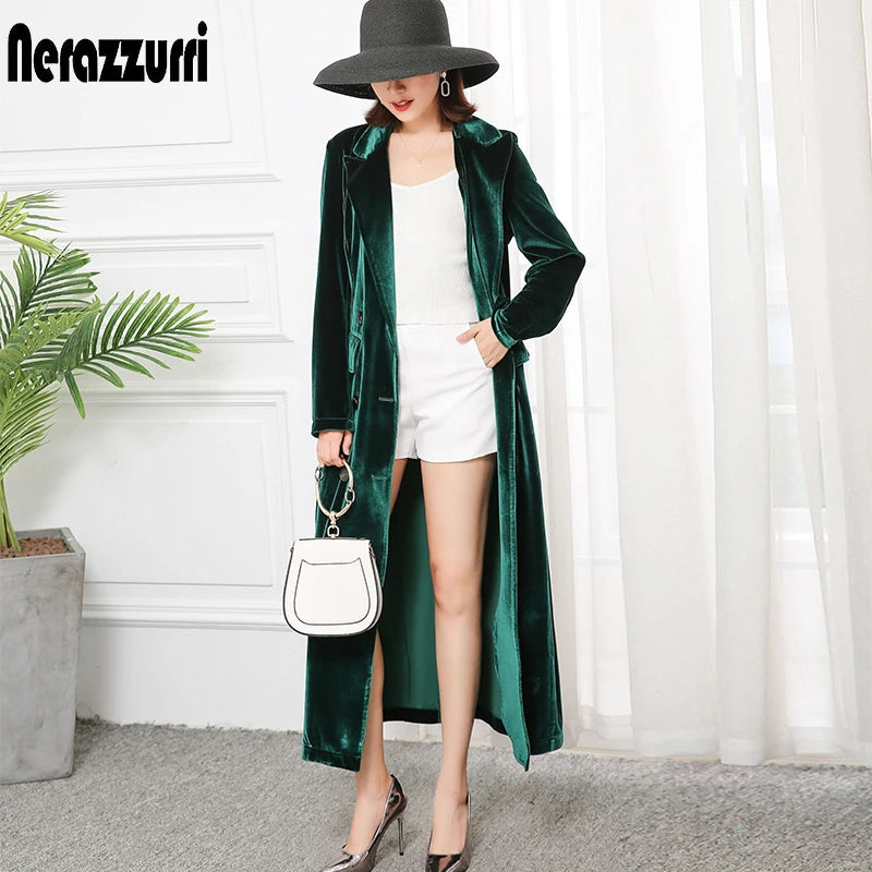 Nerazzurri Hoge Kwaliteit Lange Groen-Zwarte Zachte Fluwelen Trenchcoat voor Dames Herfst 2022 met Gepunte Rever Lange Britse Stijl Overjas