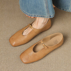 Elspeth | High-Vamp Mary Jane Flats