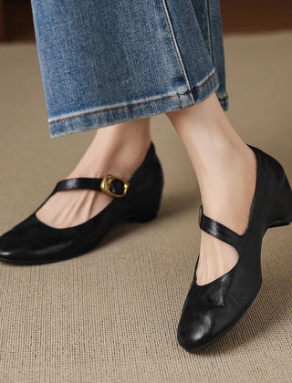 Quira | Round-Toe Mary Jane Flats