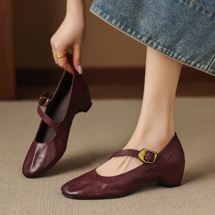 Quira | Round-Toe Mary Jane Flats
