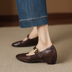 Quira | Round-Toe Mary Jane Flats