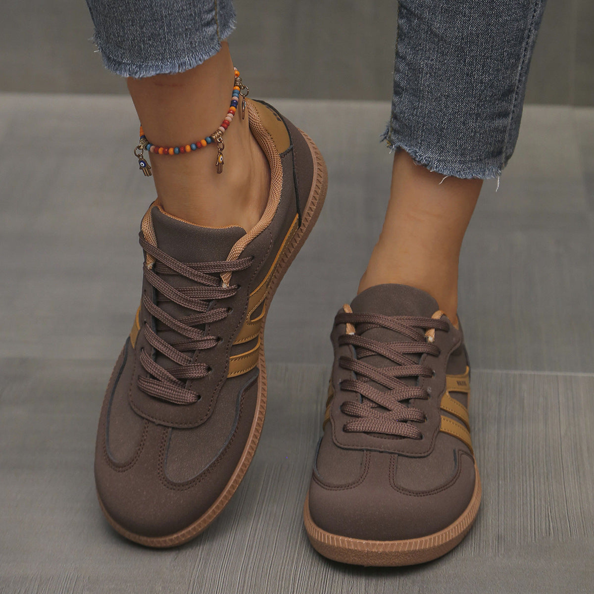 Liza | Orthopaedic Trainers