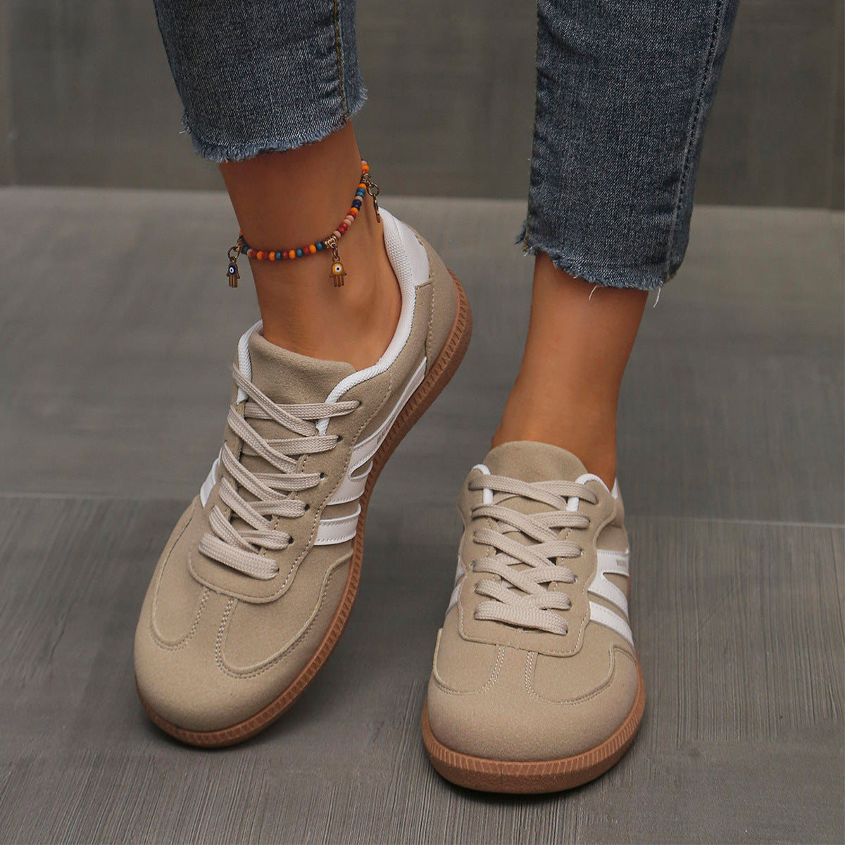 Liza | Orthopaedic Trainers