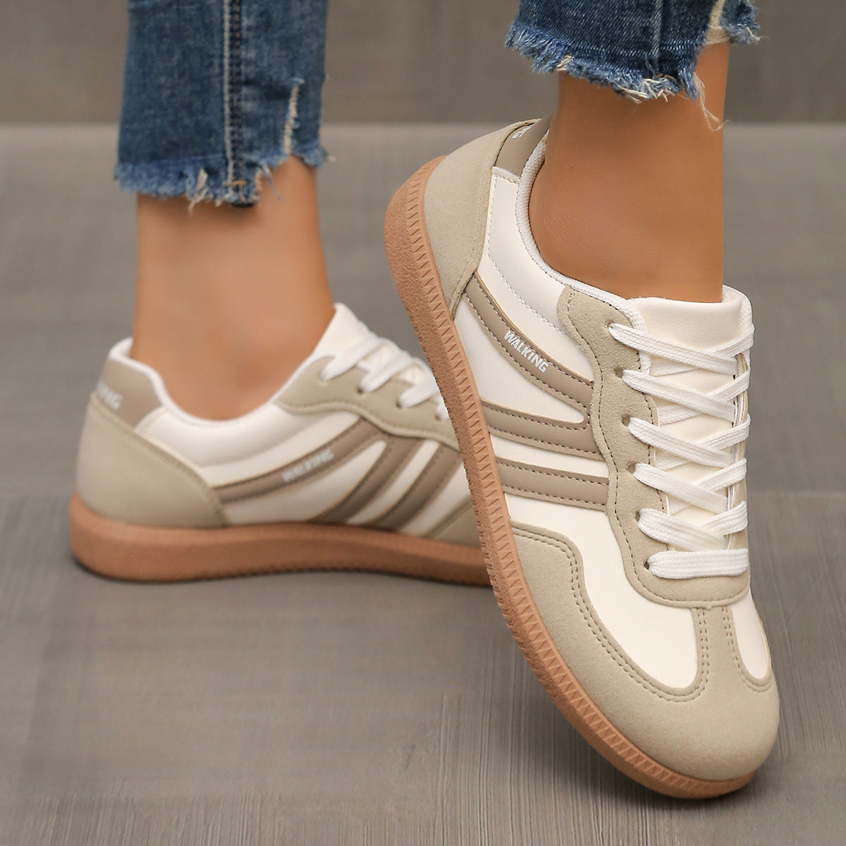 Liza | Orthopaedic Trainers