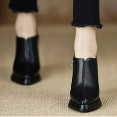Anita | Leather-Look Heels