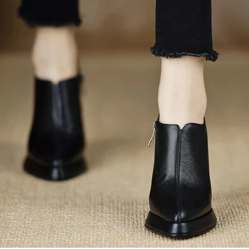 Anita | Leather-Look Heels