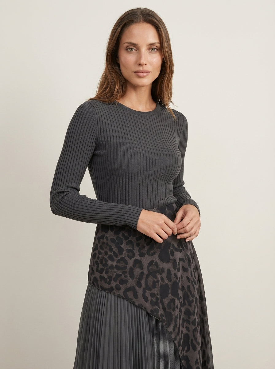 Clara | Long Leopard-Print Dress