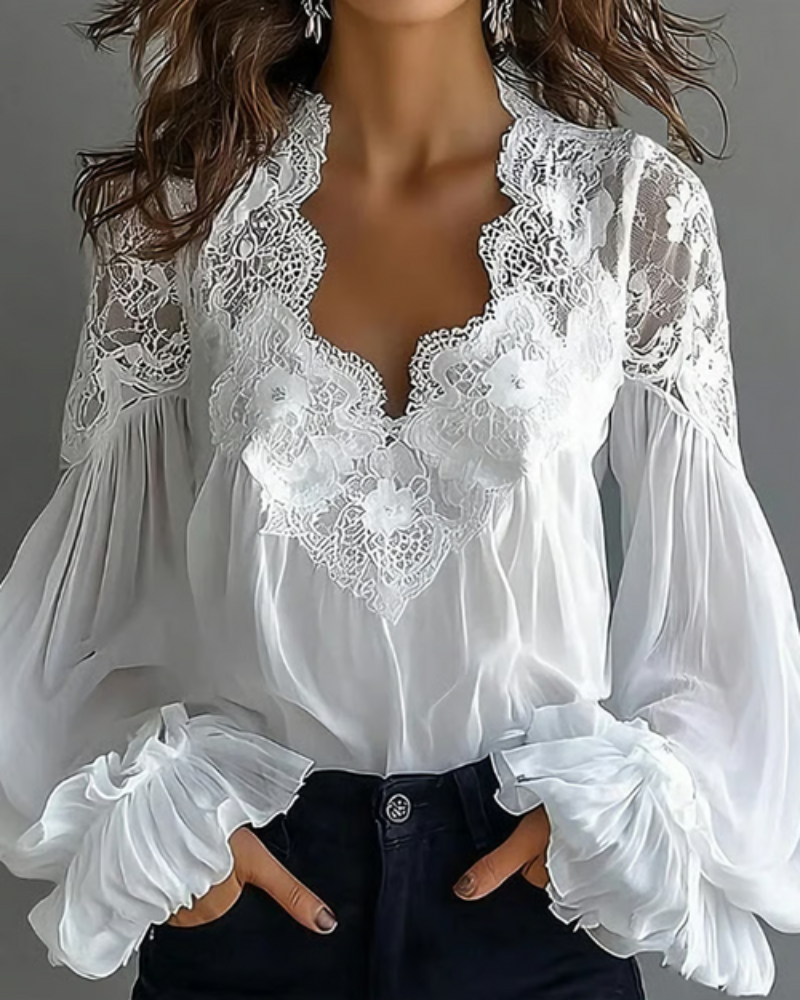 Aurore | Romantic Lace Blouse