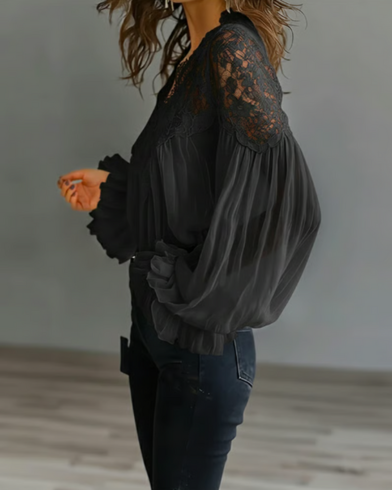 Aurore | Romantic Lace Blouse