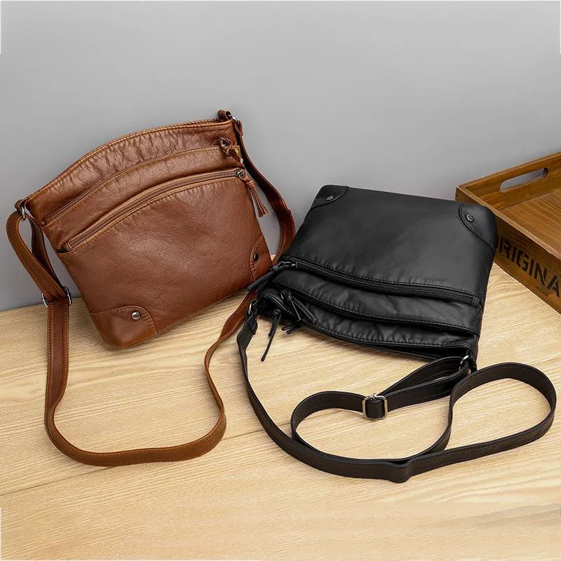 CELINE | LEATHER SHOULDER BAG