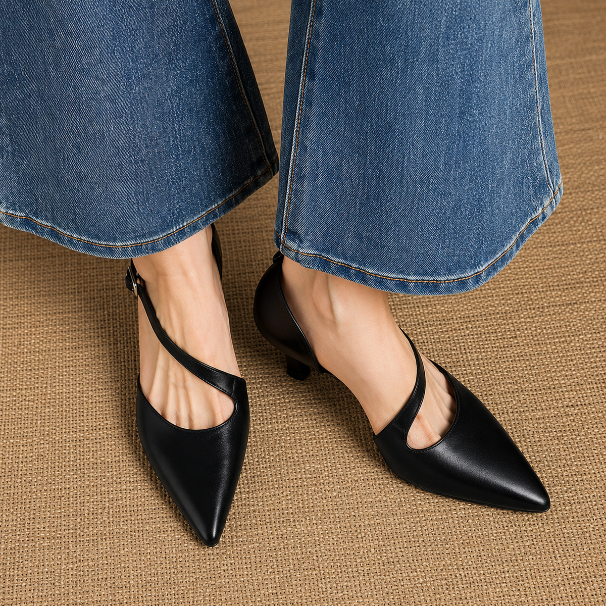 Avena | Crossover-Strap Heels