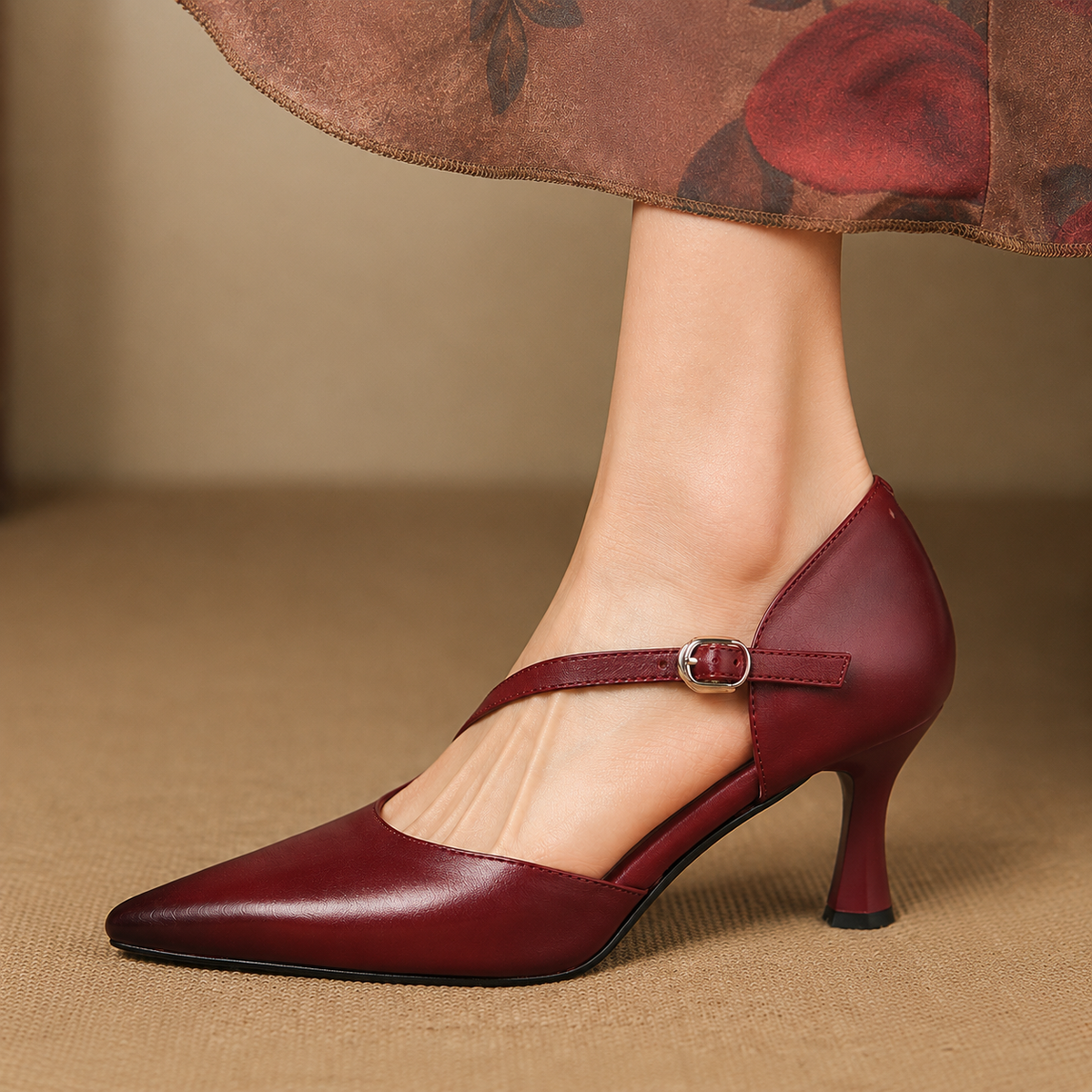Avena | Crossover-Strap Heels