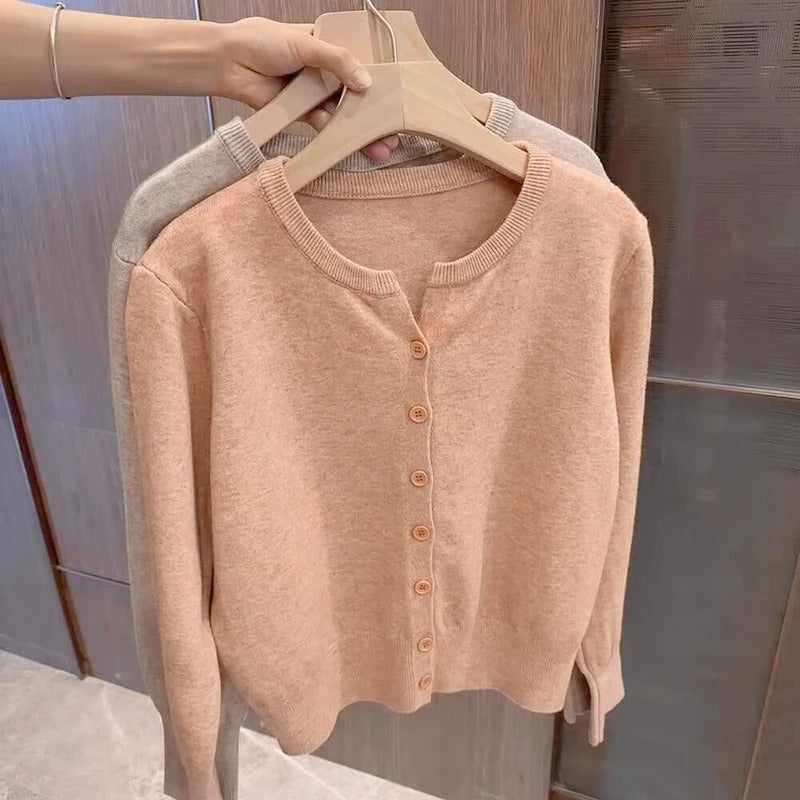 Elena | Cropped Crew-Neck Knitted Cardigan