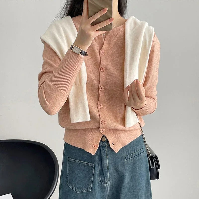 Elena | Cropped Crew-Neck Knitted Cardigan