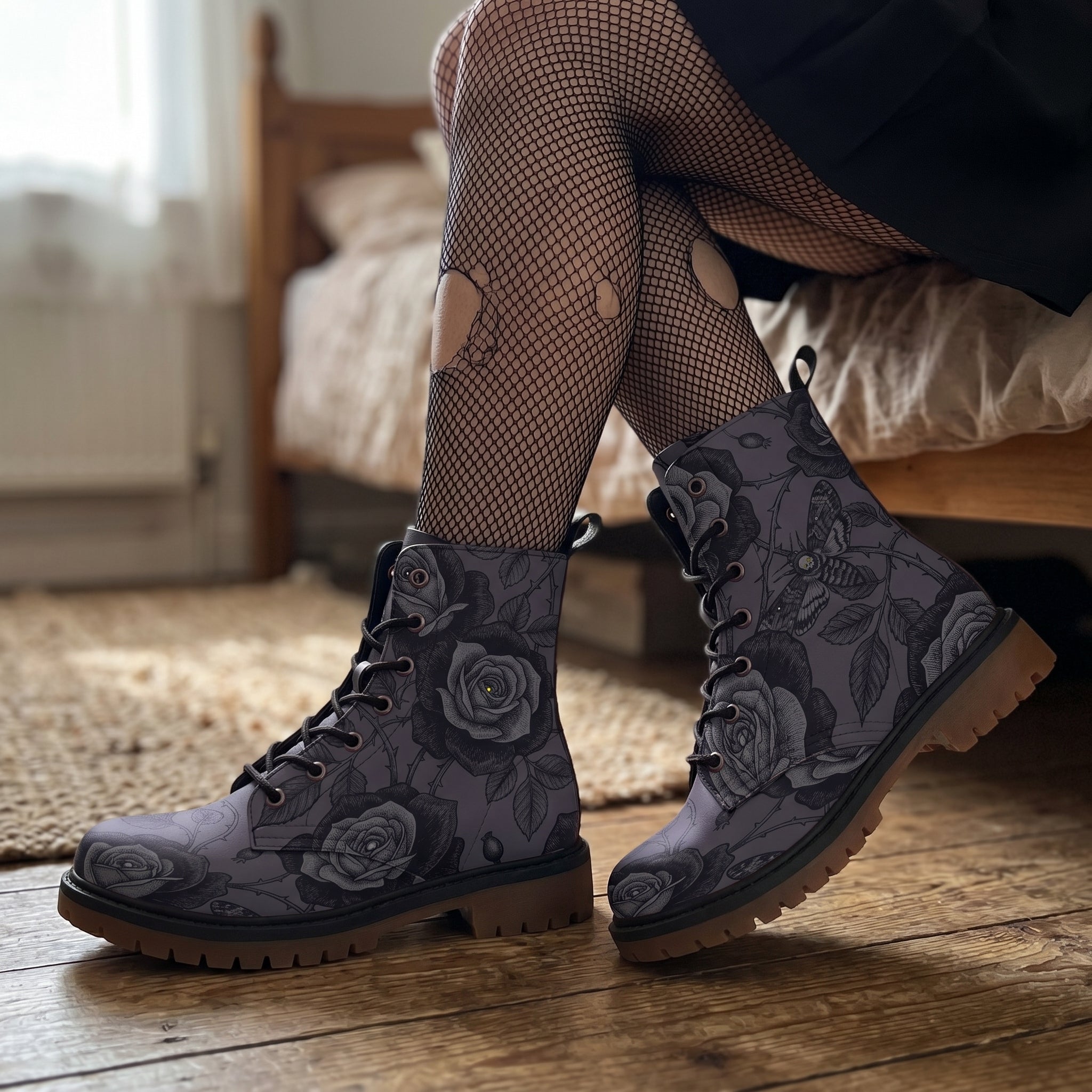 Acherontia | Leather Boots