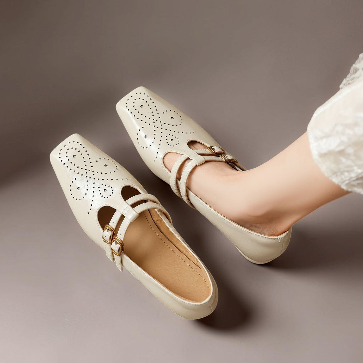 Roisin | Brogued Dual-Strap Mary Jane Pump
